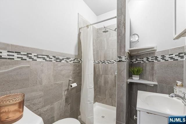 20 Fleet Street, Jersey City, NJ 07306