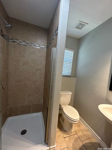 105 El Fledo, San Antonio, TX 78210