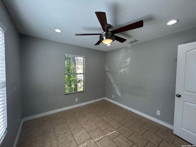 105 El Fledo, San Antonio, TX 78210