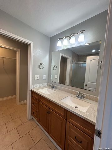 105 El Fledo, San Antonio, TX 78210