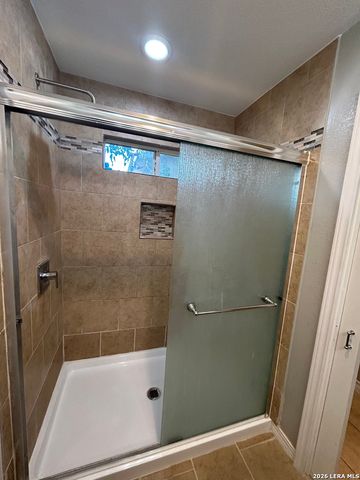 105 El Fledo, San Antonio, TX 78210