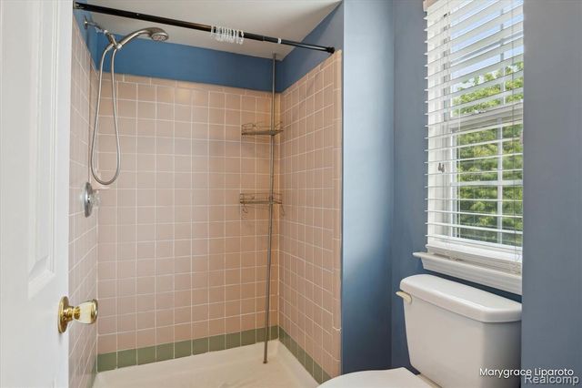 3097 Turnberry Lane, Ann Arbor, MI 48108