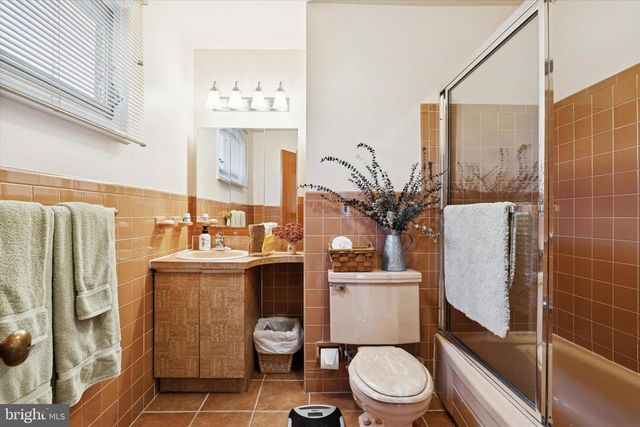 9204 BURBANK RD, Philadelphia, PA 19115