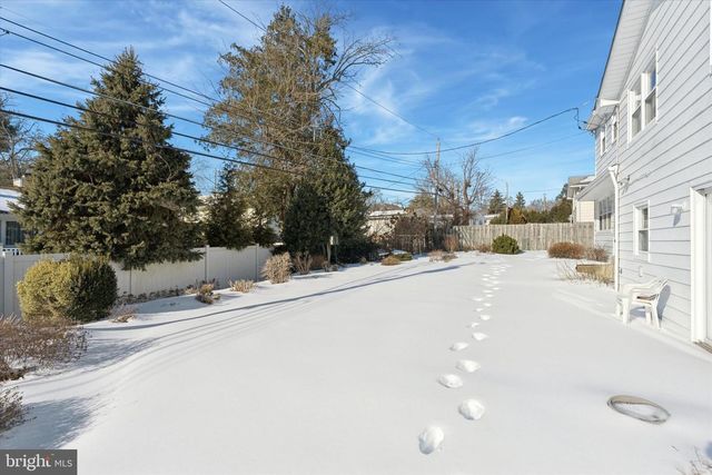 9204 BURBANK RD, Philadelphia, PA 19115