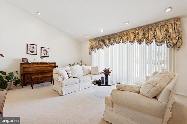 9204 BURBANK RD, Philadelphia, PA 19115