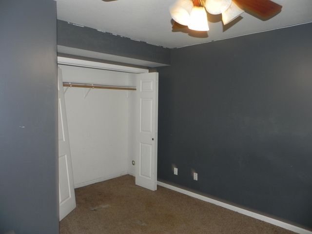 1234 EVERGREEN CIR, Boonville, MO 65233