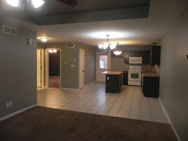 1234 EVERGREEN CIR, Boonville, MO 65233