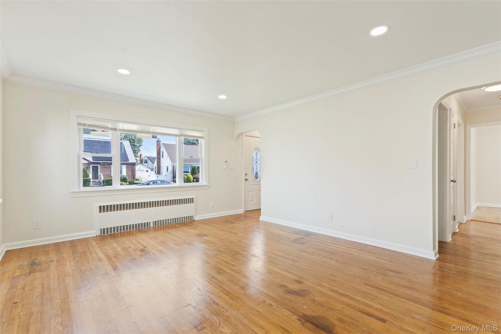48 Milburn Avenue, Hempstead, NY 11550 — photo 2