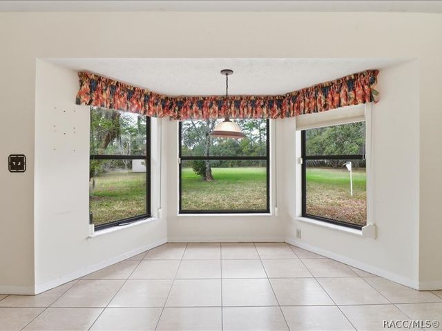 240 N Indianapolis Avenue, Hernando, FL 34442