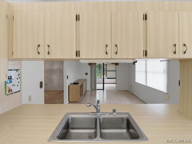 240 N Indianapolis Avenue, Hernando, FL 34442