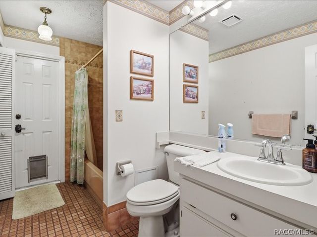 240 N Indianapolis Avenue, Hernando, FL 34442