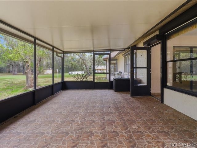 240 N Indianapolis Avenue, Hernando, FL 34442