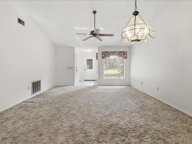 240 N Indianapolis Avenue, Hernando, FL 34442