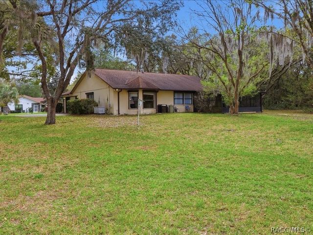 240 N Indianapolis Avenue, Hernando, FL 34442