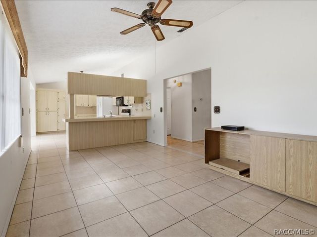 240 N Indianapolis Avenue, Hernando, FL 34442