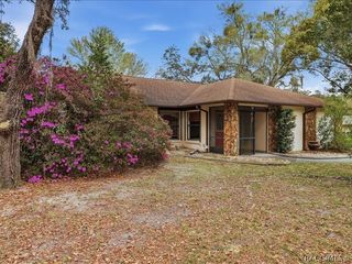 240 N Indianapolis Avenue, Hernando, FL 34442