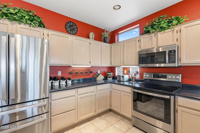 13747 W VIA MONTOYA Drive, Sun City West, AZ 85375