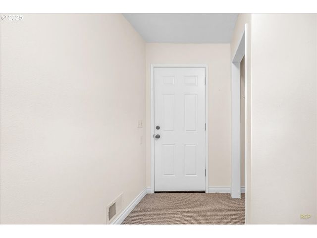 943 OREGON Way, Woodburn, OR 97071