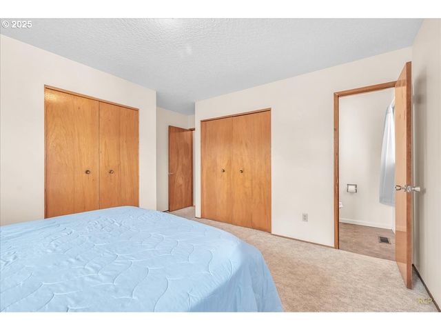 943 OREGON Way, Woodburn, OR 97071