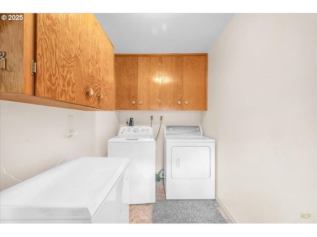 943 OREGON Way, Woodburn, OR 97071