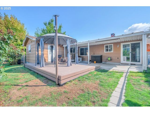 943 OREGON Way, Woodburn, OR 97071