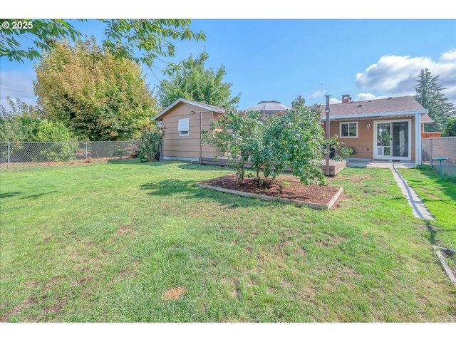 943 OREGON Way, Woodburn, OR 97071