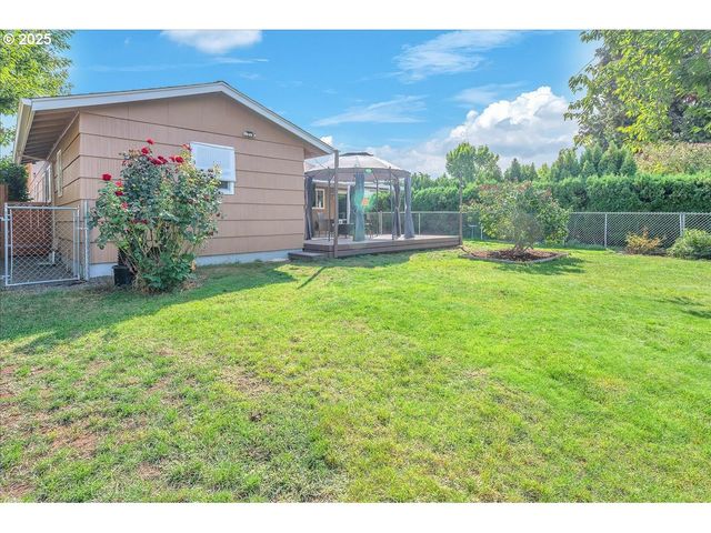 943 OREGON Way, Woodburn, OR 97071