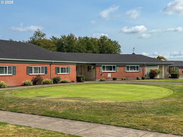 943 OREGON Way, Woodburn, OR 97071