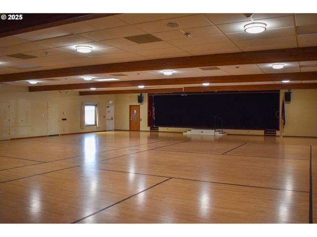 943 OREGON Way, Woodburn, OR 97071