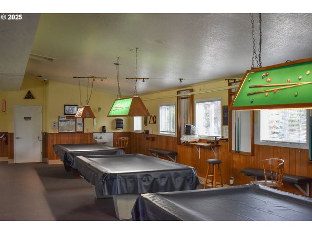 943 OREGON Way, Woodburn, OR 97071