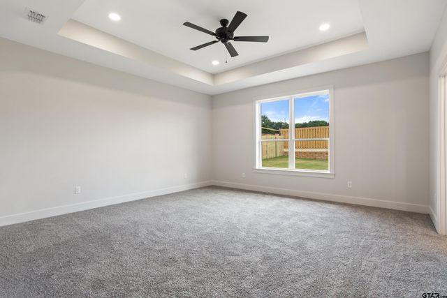 16430 Clearview Dr., Lindale, TX 75771
