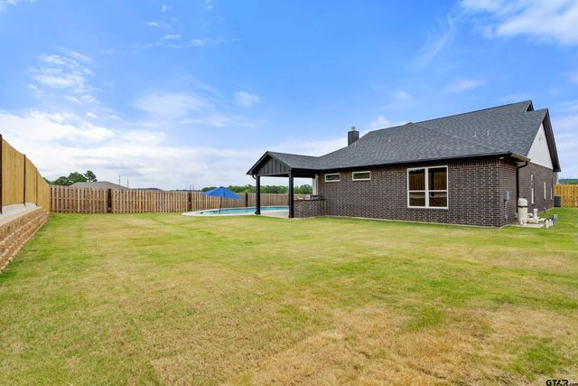 16430 Clearview Dr., Lindale, TX 75771