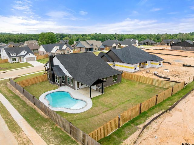 16430 Clearview Dr., Lindale, TX 75771