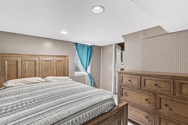1357 Cornell Road, Roosevelt Park City, MI 49441
