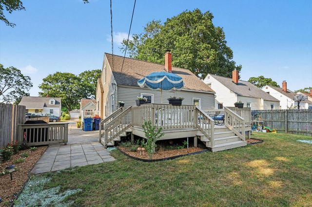 1357 Cornell Road, Roosevelt Park City, MI 49441