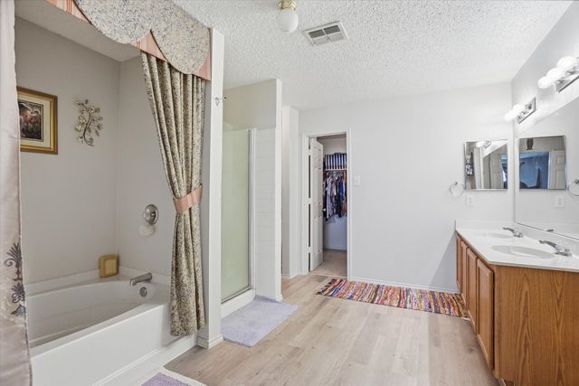 3551 Red Mine Lane, Grand Prairie, TX 75052