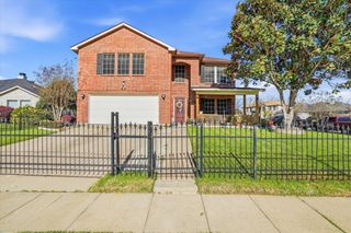 3551 Red Mine Lane, Grand Prairie, TX 75052