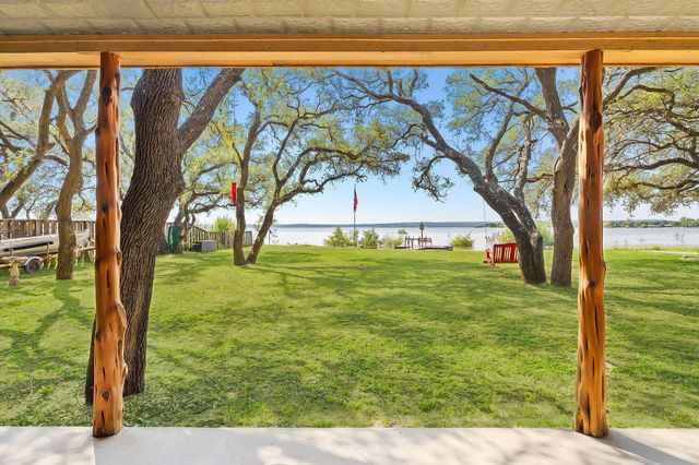 100 Pebble WAY, Buchanan Dam, TX 78609