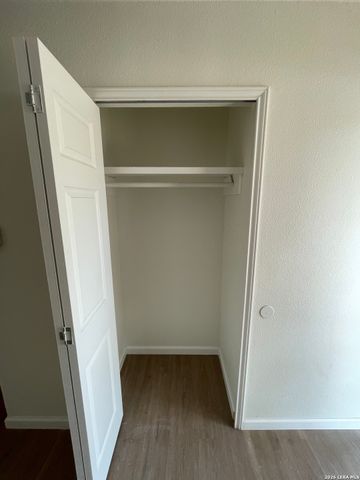 5547 Stonybrook, San Antonio, TX 78242