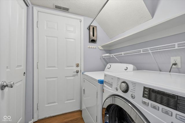 5027 Brookstone Way, Indianapolis, IN 46268