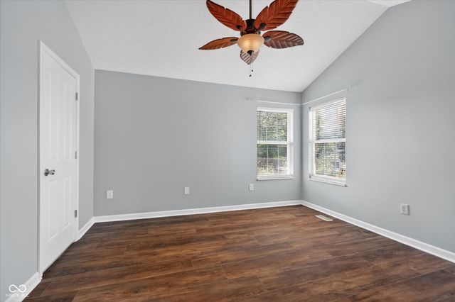 5027 Brookstone Way, Indianapolis, IN 46268