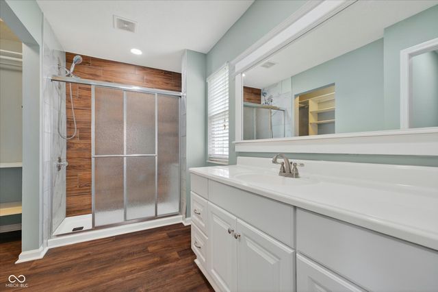 5027 Brookstone Way, Indianapolis, IN 46268