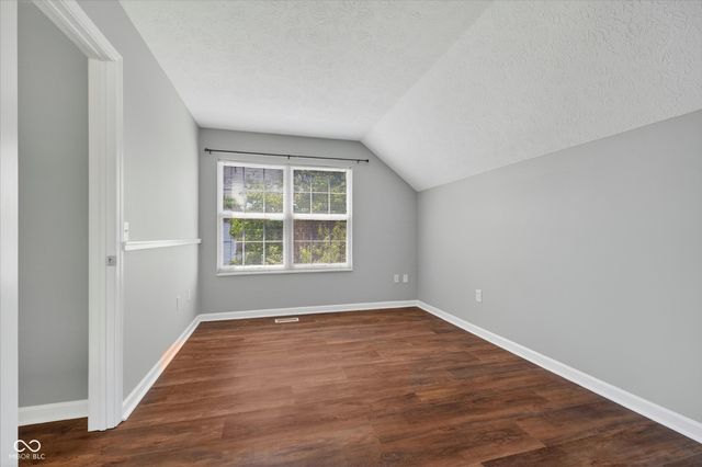 5027 Brookstone Way, Indianapolis, IN 46268