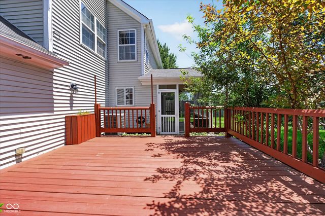 5027 Brookstone Way, Indianapolis, IN 46268