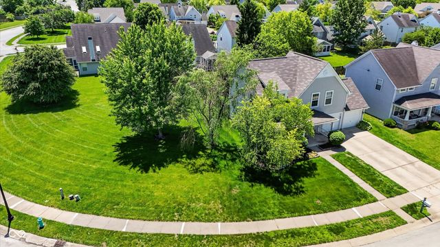 5027 Brookstone Way, Indianapolis, IN 46268