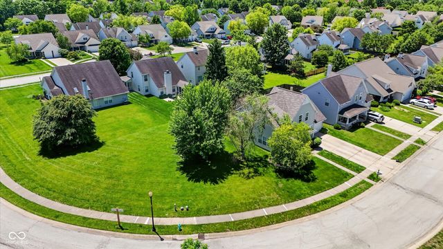 5027 Brookstone Way, Indianapolis, IN 46268