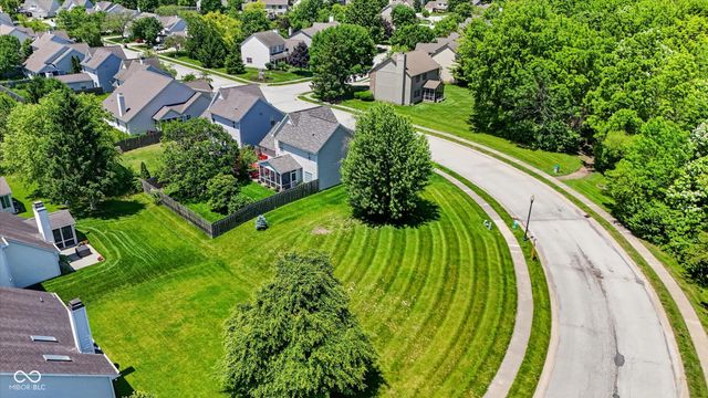 5027 Brookstone Way, Indianapolis, IN 46268