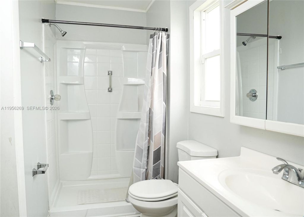 Image 13 of property listing at 821 Barber St, Sebastian, FL 32958