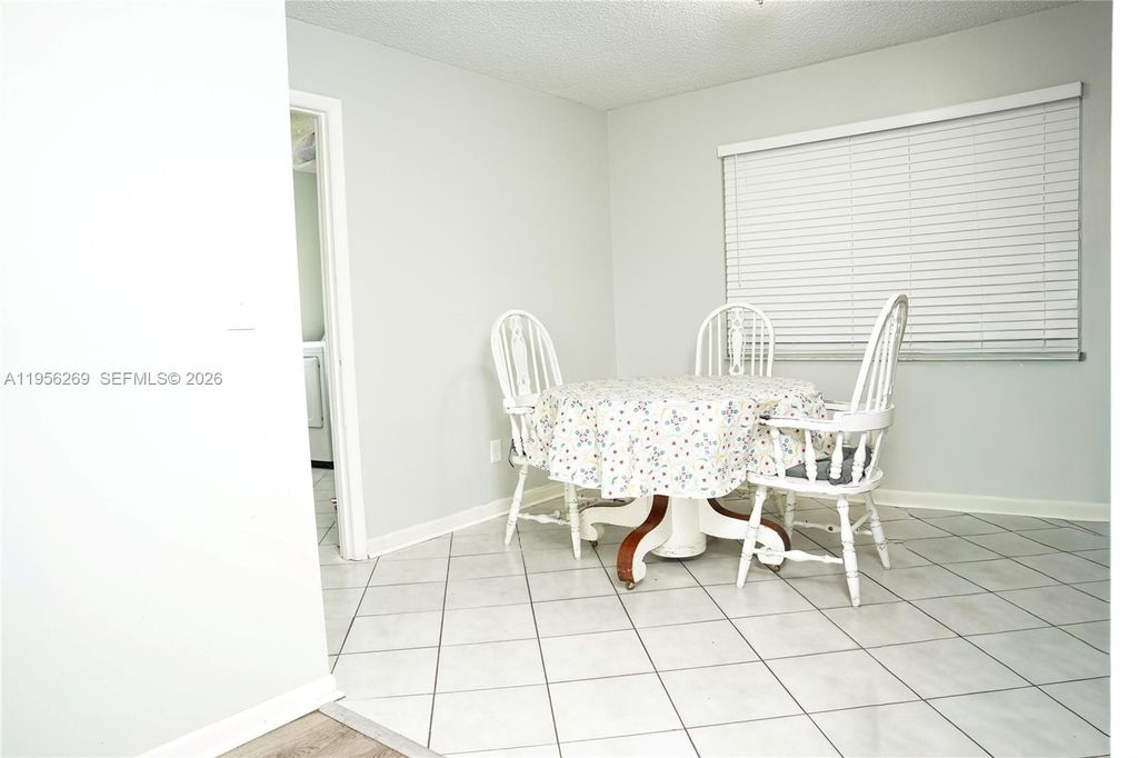 Image 8 of property listing at 821 Barber St, Sebastian, FL 32958