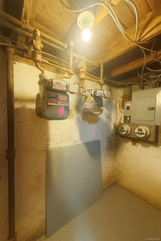 15833 73 Avenue, Fresh Meadows, NY 11366